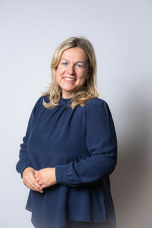 Dr. Kerstin Hribernigg Dr. Kerstin Hribernigg